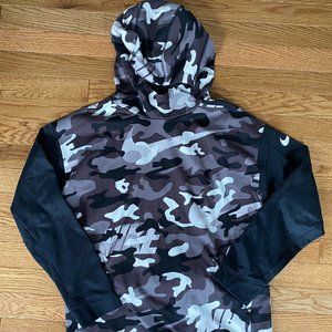 Nike thermafit boys hoodie, black and gray camo, Youth Medium